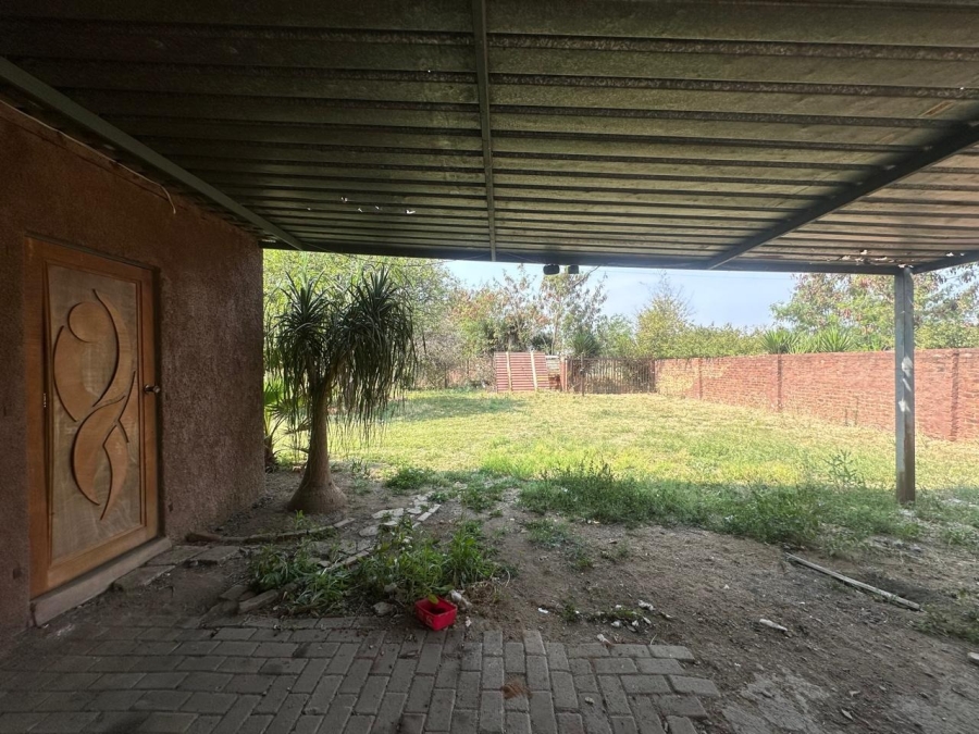 3 Bedroom Property for Sale in De Kroon A H North West